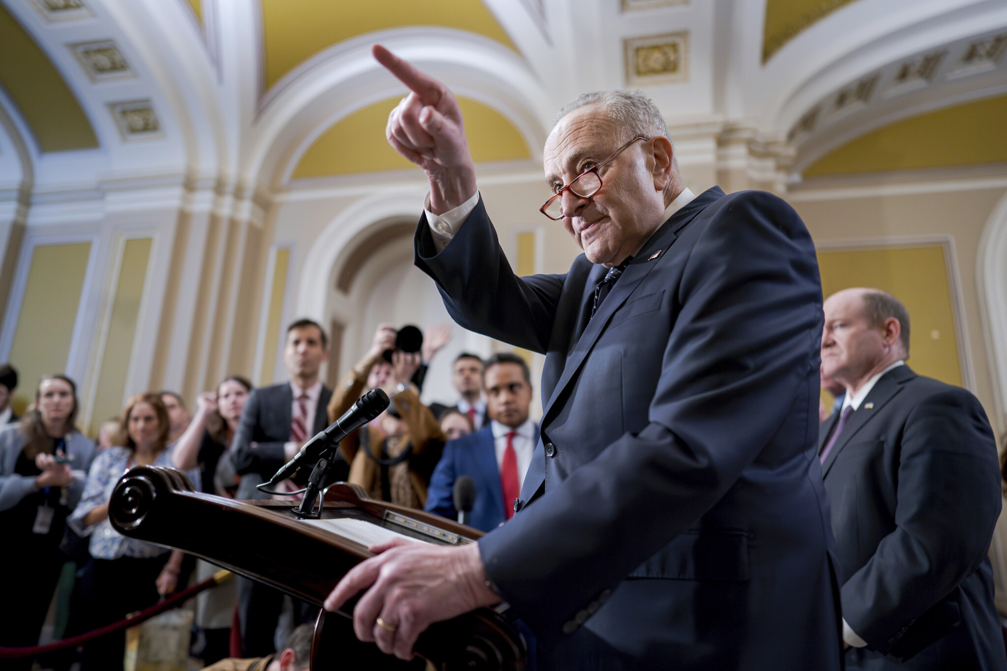 Senate leaders express bipartisan support for Ukraine (Credits: AP Photo)
