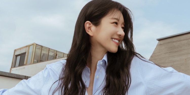 Seo Ye-ji Makes Social Media Comeback Amidst Controversy.
