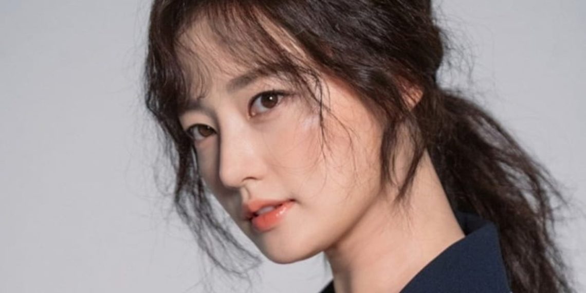 Song Ha-Yoon linked to another school violence case.