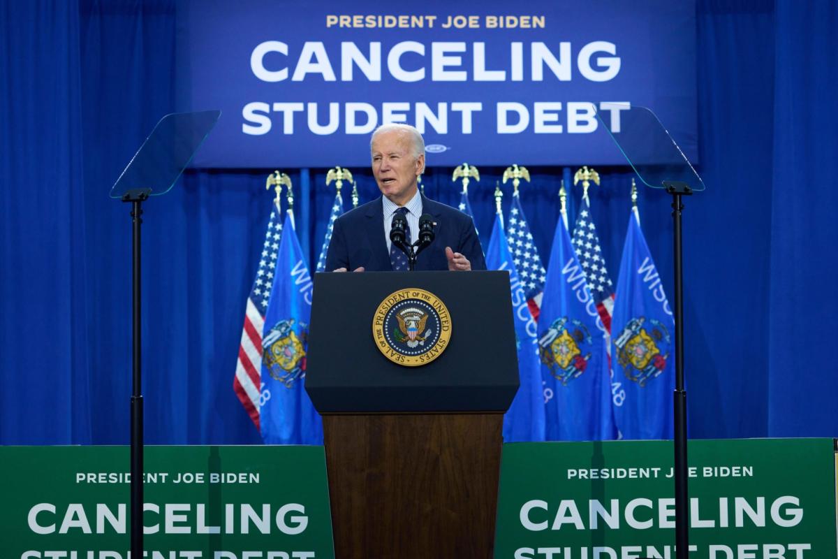 Student loan forgiveness remains a key issue for young voters (Credits: Bloomberg)