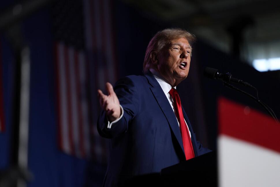 Trump's campaign urges accelerated debate schedule (Credits: AP Photo)