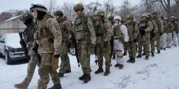 Ukrainian forces expected to receive $1 billion in military hardware (Credits: AP Photo)