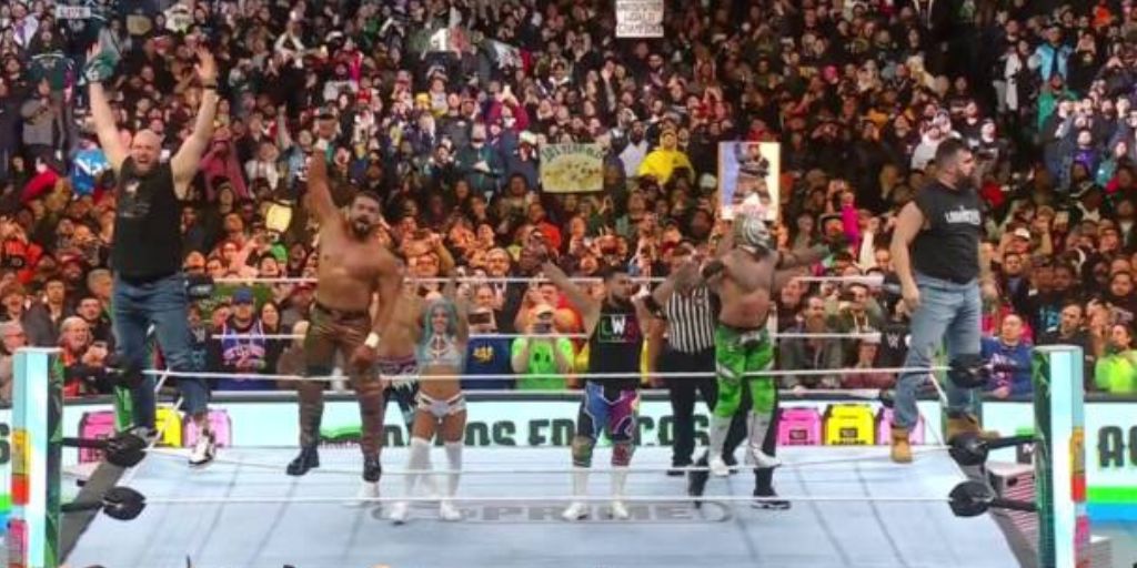 Rey Mysterio & Andrade vs. Dominik Mysterio & Santos Escoba (Credit: ESPN)