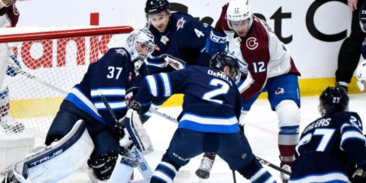 Jets vs. Avalanche (Credit: NHL)