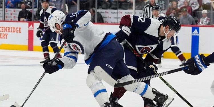 Jets vs. Avalanche (Credit: NHL)