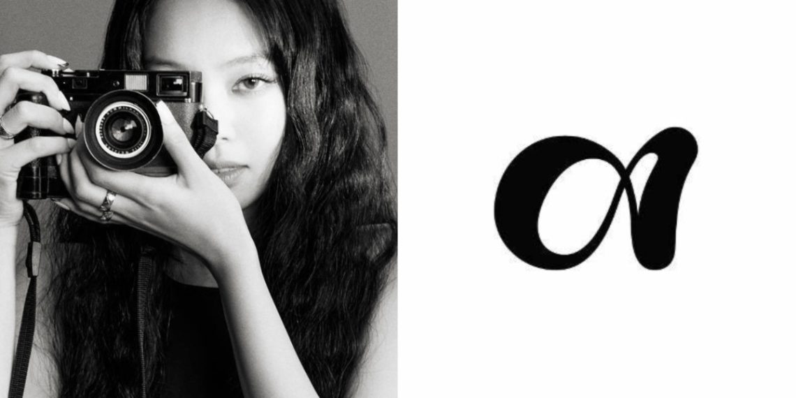 Fans debate management differences between Jennie's current and former labels.