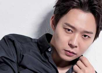 Former idol Park Yoochun hints at comeback through YouTube videos.