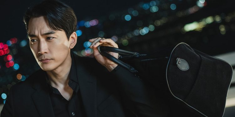 Song Seung Heon reprises his role as conman Kang Ha Ri in the sequel "The Player 2: Master of Swindlers."