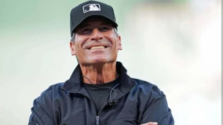 Ángel Hernández made his departure