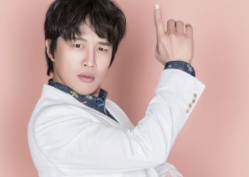 Cha Tae Hyun recently won a Popularity Award for his role in My Heart Puppy