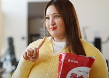 Actress Claudia Kim makes headlines with her return in Netflix's "The Atypical Family," portraying a character weighing up to 100kg.