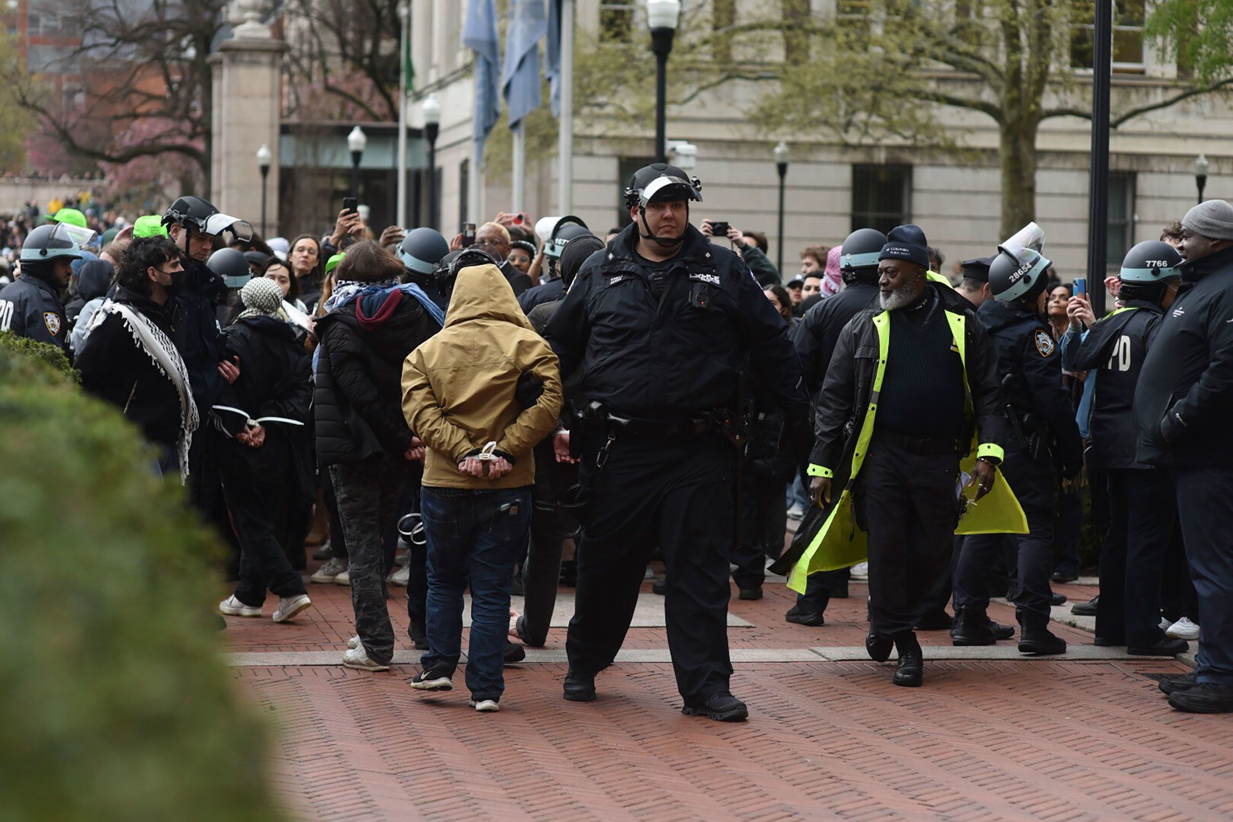 Columbia University President seeks police presence to prevent encampment resurgence (Credits: CNN)