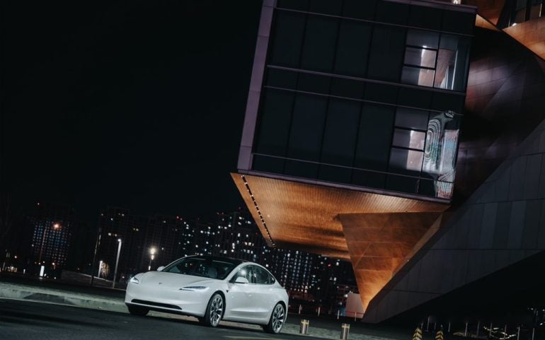 Elon Musk proposes Tesla robotaxi tests in collaboration with China (Credits: X)