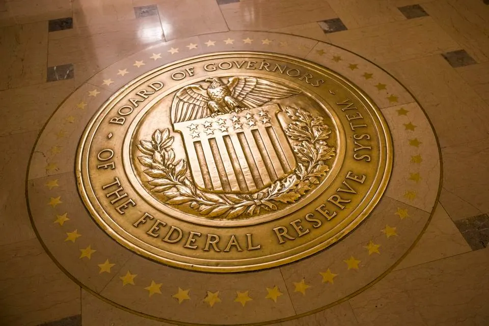 Federal Reserve delays potential rate cuts amidst inflation concerns (Credits: Getty Images)