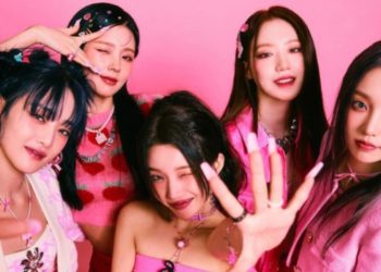 G)I-DLE members celebrated their 6th debut anniversary with personal posts on social media, but fans express anger over lack of communication on paid platforms.