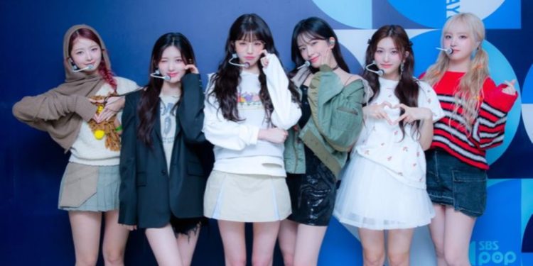 IVE fans left disappointed after a photo card exchange event turns disastrous due to a sudden fountain.