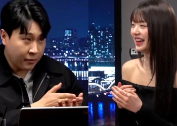 Jang Wonyoung's appearance on "PSICK Show" sparks online buzz due to her witty reactions in a comedy skit.