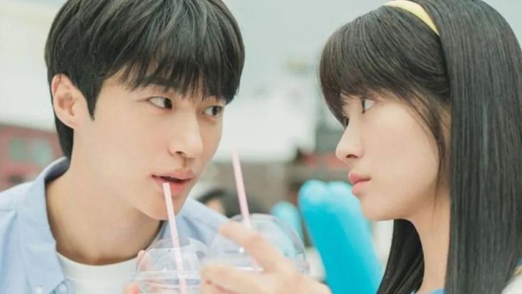 "Lovely Runner" retains top spot, casting a spell on viewers