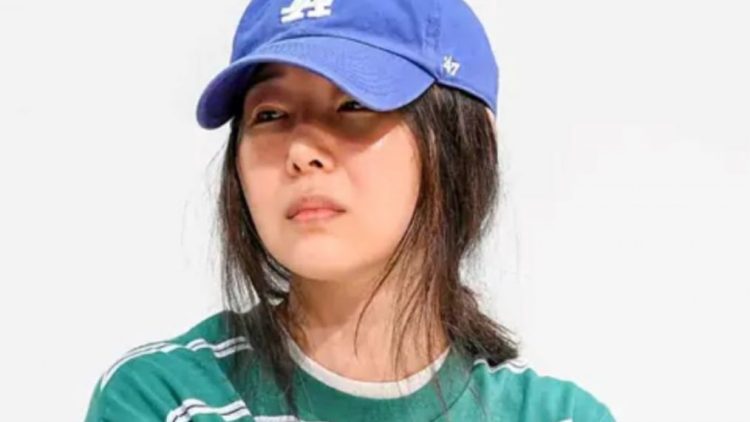 Netizens dissect Min Hee Jin's allegations against HYBE online