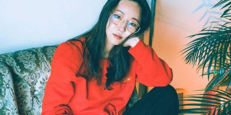 Min Hee-jin's decade-long tenure at SM Entertainment and subsequent move to HYBE remain pivotal in K-pop discussions.