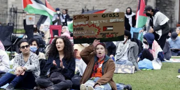 Pro-Palestinian encampments spark debate over freedom of expression on campuses (Credits: AP Photo)