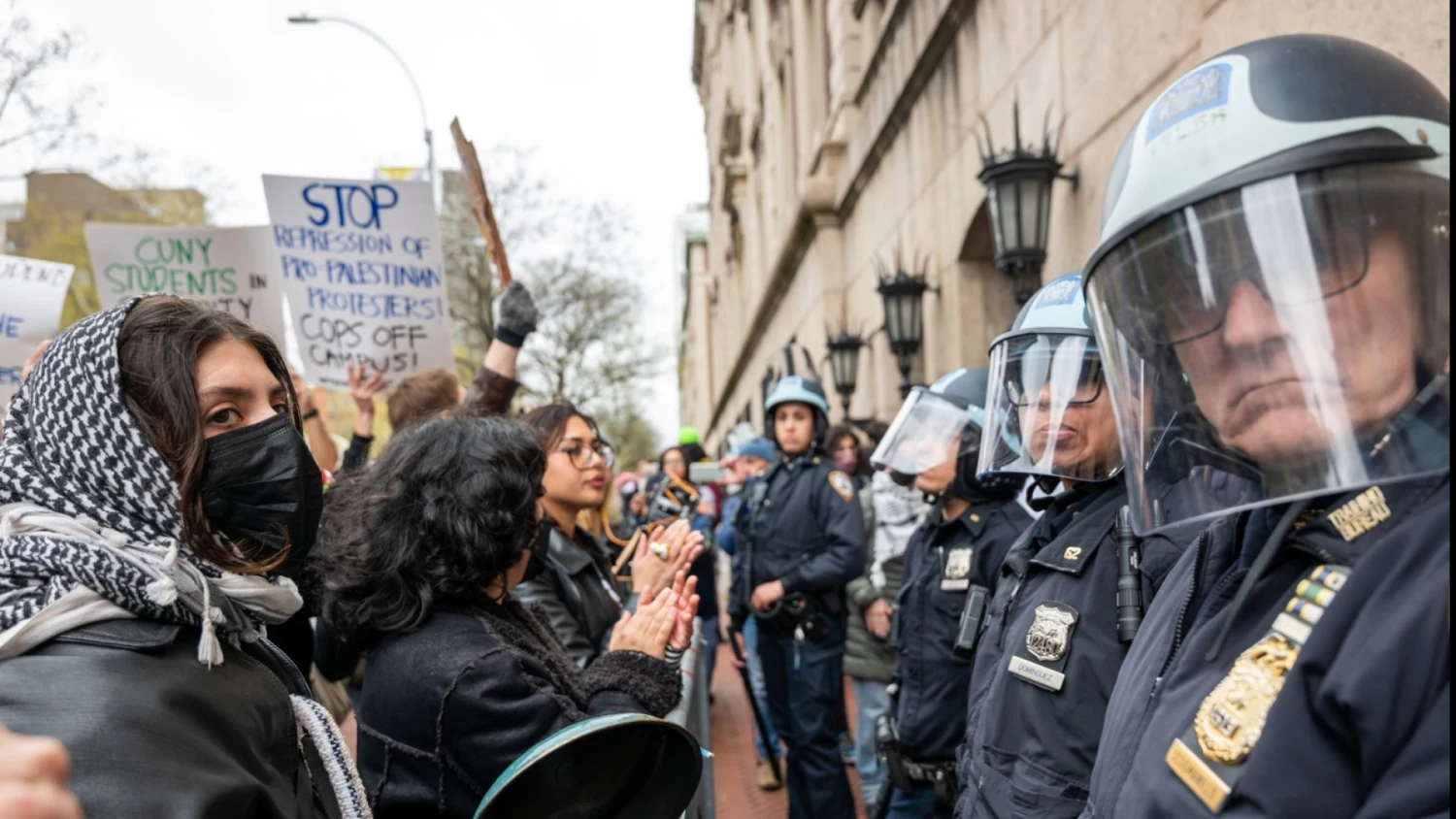 Pro-Palestinian protesters face NYPD crackdown at Columbia University (Credits: NBC News)