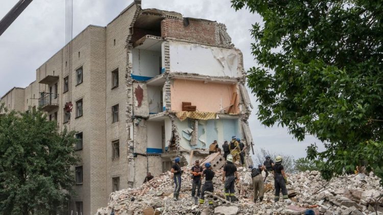 Russian apartment block collapse fuels escalating tensions