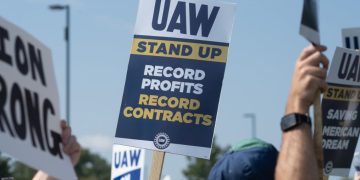 Southern auto industry landscape shifts as UAW seeks foothold at Mercedes-Benz