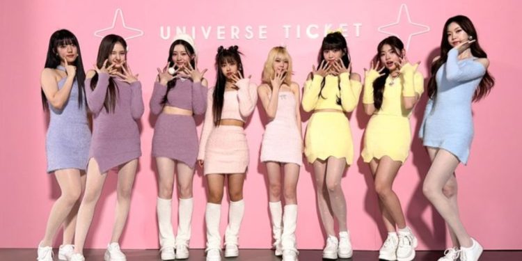 UNIS holds their first fan sign event in Metro Manila, thrilling Filipino fans with a spectacular show.