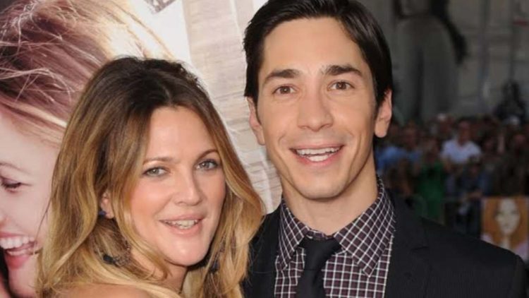 Justin Long and Drew Barrymore