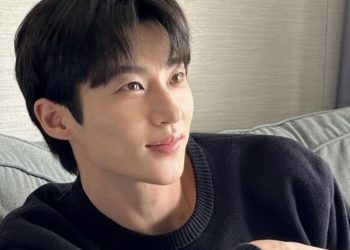 Byeon Woo Seok's online engagement sparks viral fan excitement