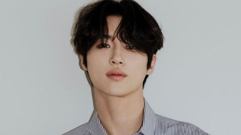 Byeon Woo-seok's introspection offers a touching exploration of love's complexities