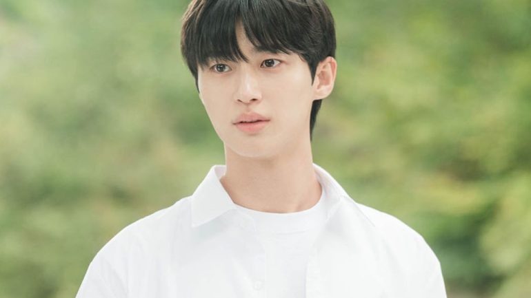 Despite skipping the vacation, fans anticipate his upcoming Asia fan meeting