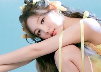 Fans anticipate Nayeon's evolution and growth in her second solo album