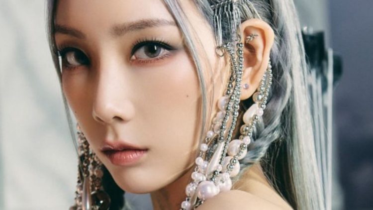 Fans speculate wildly on Taeyeon's song title hint