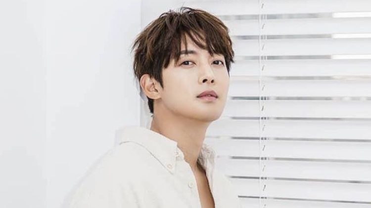 Kim Hyun Joong's agency denies rumors of soliciting money from fans