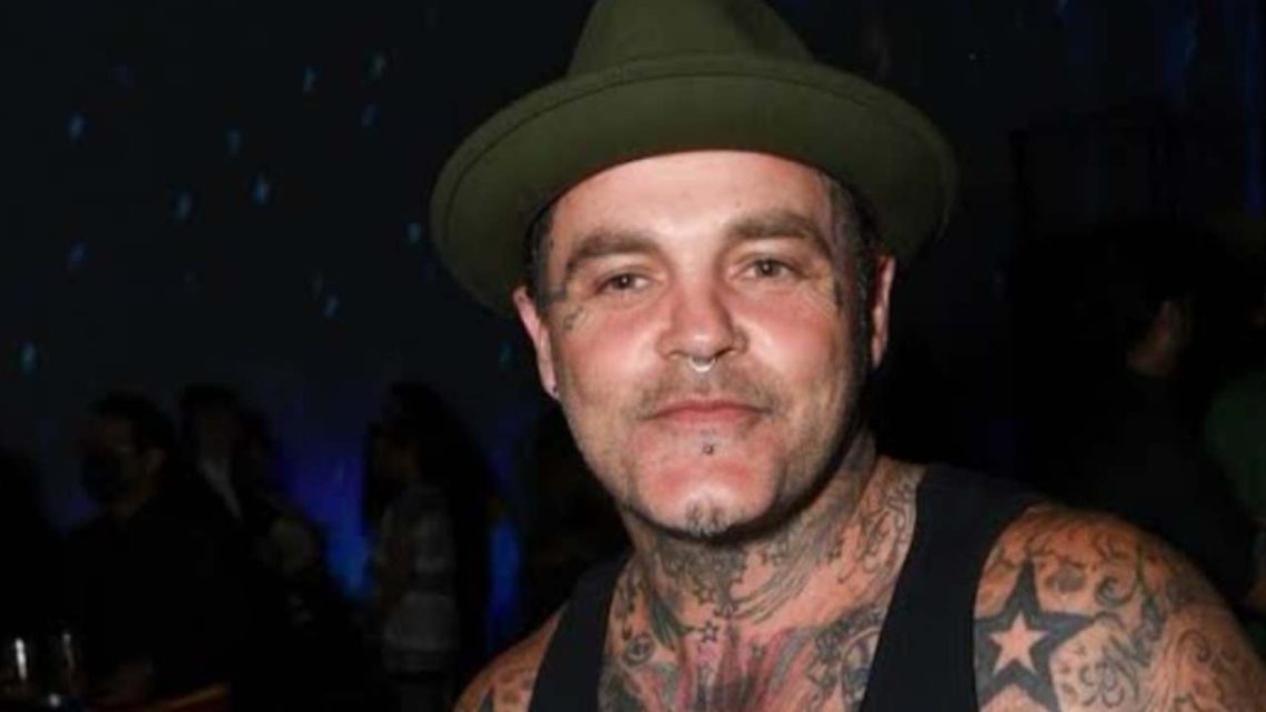 Crazy Town Singer Shifty Shellshock Dies Aged 49 - Otakukart