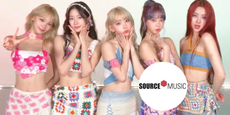 Fans overwhelmingly support Min Hee Jin amid controversy.