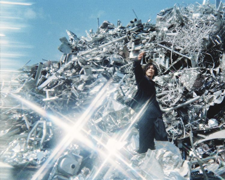 Kenshi Yonezu Drops New Track RED OUT