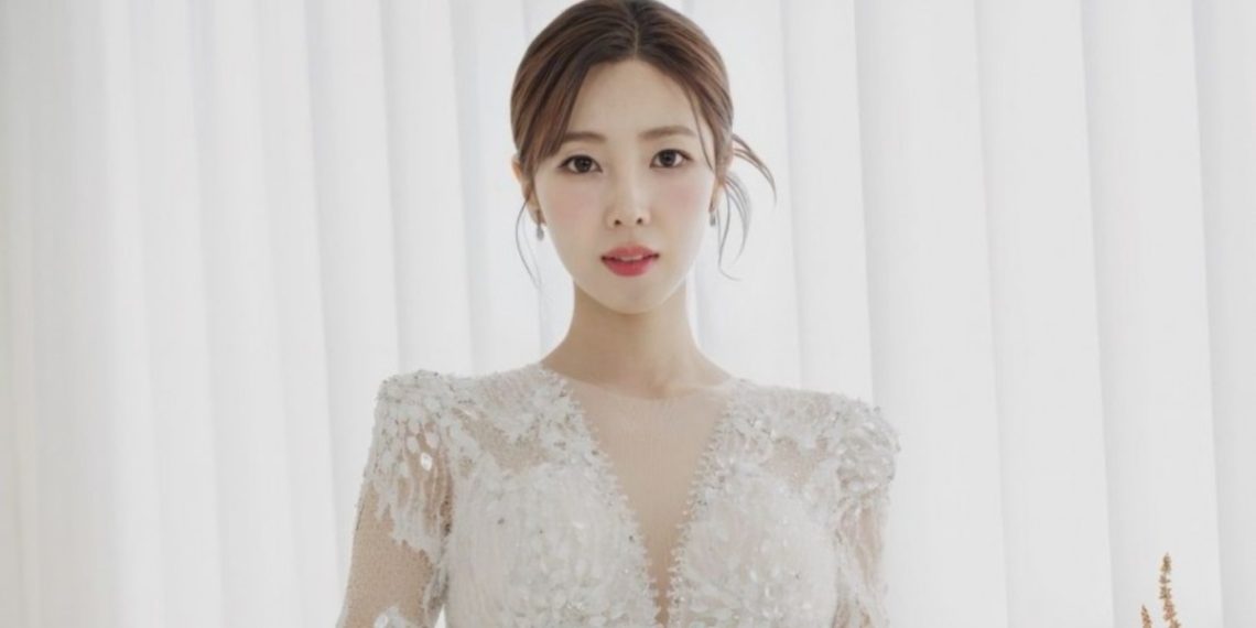 Hyemi’s Marriage Announcement