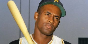 Roberto Clemente (Credit: YouTube)