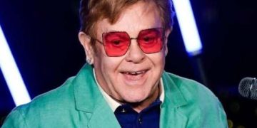 Elton John (Credit: Pinterest)