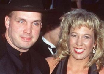 Garth Brooks and Sandy Mahl (Credit: YouTube)