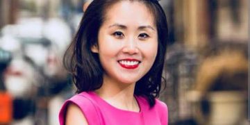 Lindy Li Net Worth: Earnings & Career Details