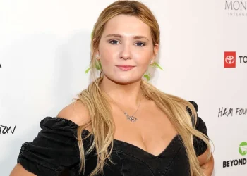 Abigail Breslin (Image via Getty)