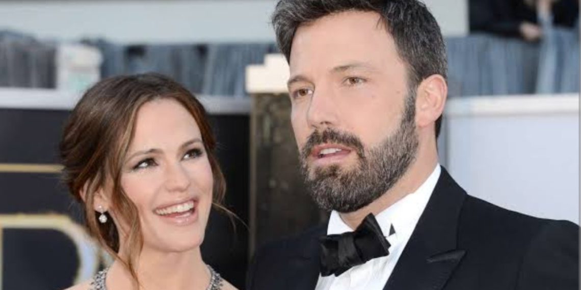 Ben Affleck and Jennifer Garner (Credit: YouTube)