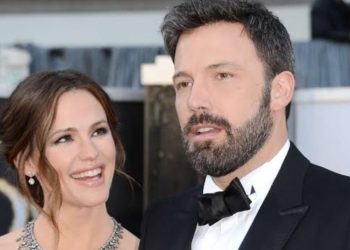 Ben Affleck and Jennifer Garner (Credit: YouTube)