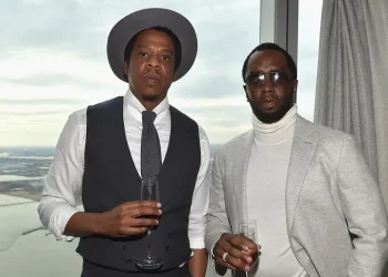 Jay-Z and Sean Diddy (Image via Getty)