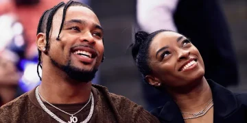 Jonathan Owens and Simone Biles (Image via Getty)