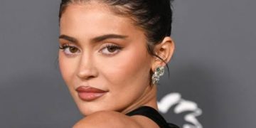 Kylie Jenner Net Worth 2024: Cosmetics Empire and Wealth